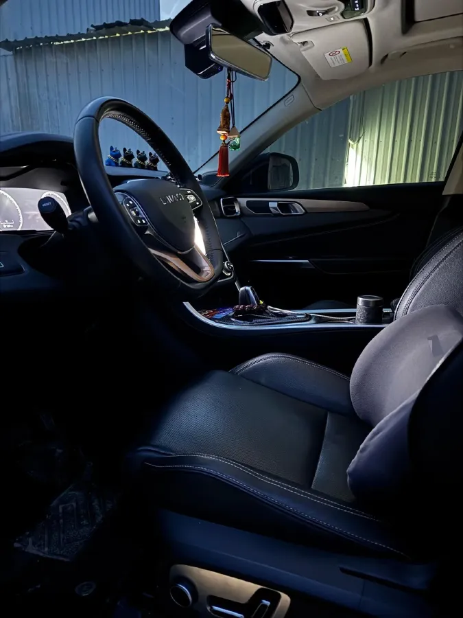 2019 Beijing BJ40 2.0T 218HP L4 6AT,autocango,china used car exporter,china ev exporter,chinese used car exporter,chinese used ev exporter