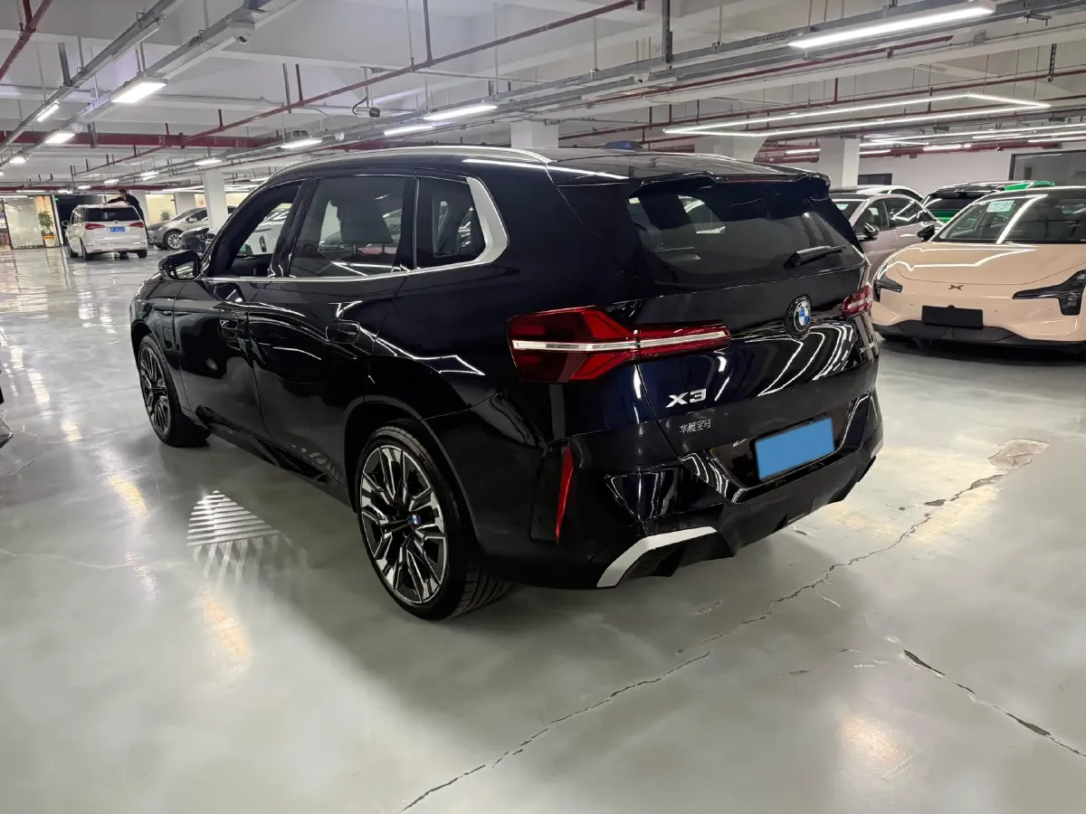 2025 BMW X3 2.0T 258HP L4 8AT,autocango,china used car exporter,china ev exporter,chinese used car exporter,chinese used ev exporter