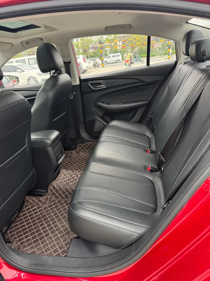 2019 Roewe i5 1.5L 120HP L4 CVT,autocango,china used car exporter,china ev exporter,chinese used car exporter,chinese used ev exporter