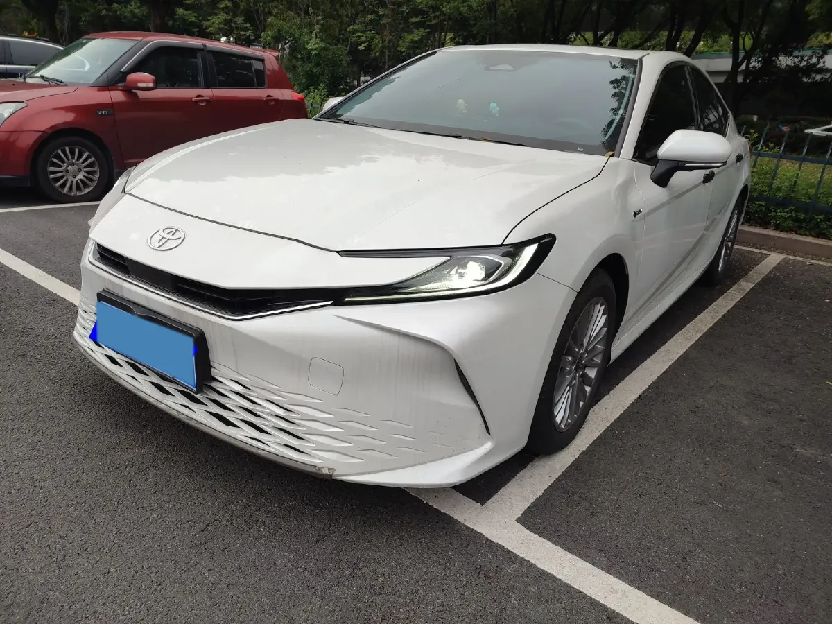 2024 Toyota Camry 2.0L 152HP L4 E-CVT Hybrid,autocango,china used car exporter,china ev exporter,chinese used car exporter,chinese used ev exporter