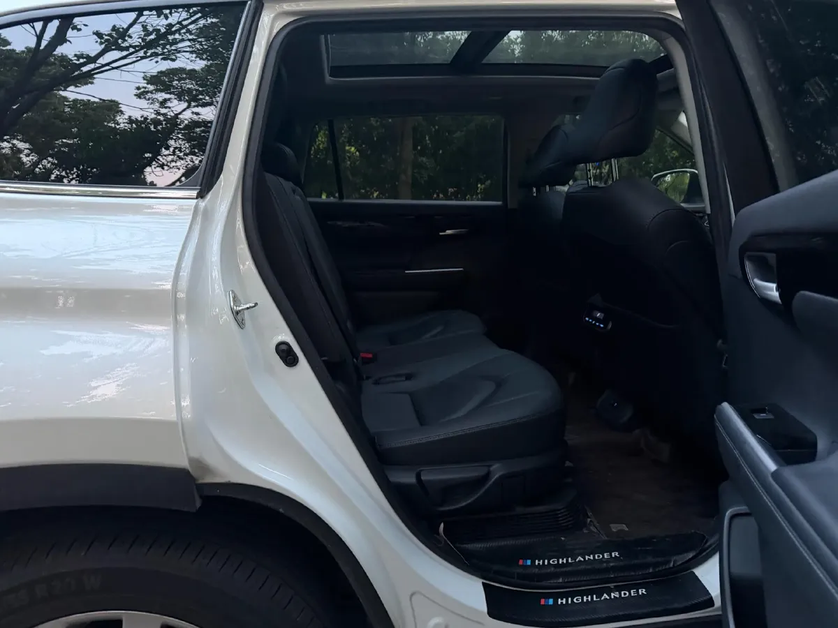 2022 Toyota Highlander 2.5L 192HP L4 E-CVT Hybrid,autocango,china used car exporter,china ev exporter,chinese used car exporter,chinese used ev exporter