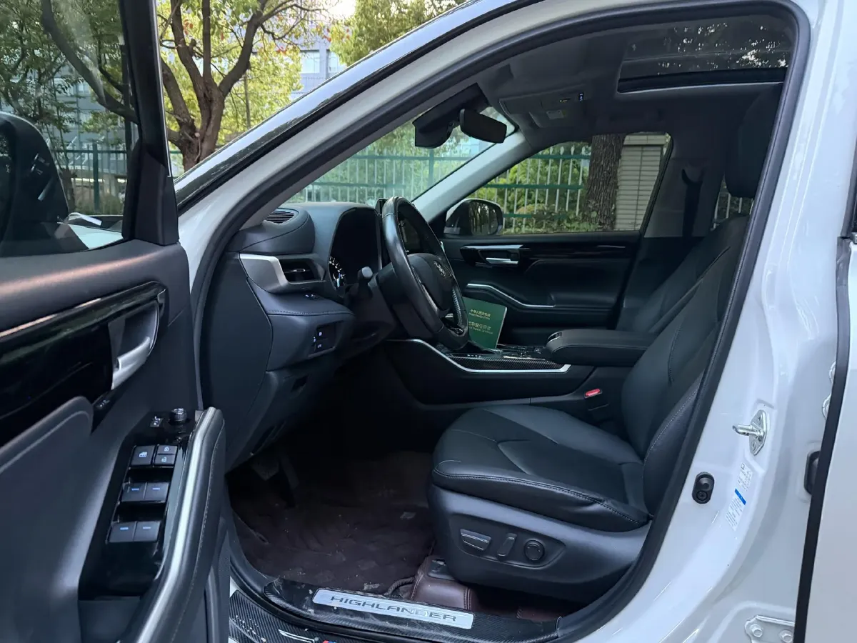 2022 Toyota Highlander 2.5L 192HP L4 E-CVT Hybrid,autocango,china used car exporter,china ev exporter,chinese used car exporter,chinese used ev exporter