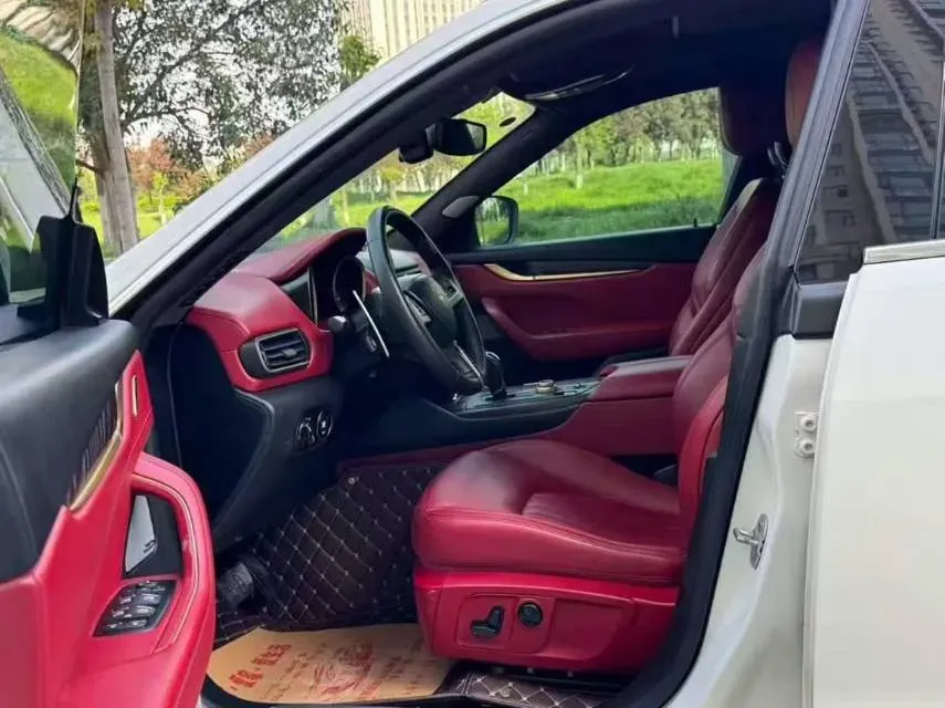 2019 Maserati Levante 3.0T 350HP V6 8AT,autocango,china used car exporter,china ev exporter,chinese used car exporter,chinese used ev exporter