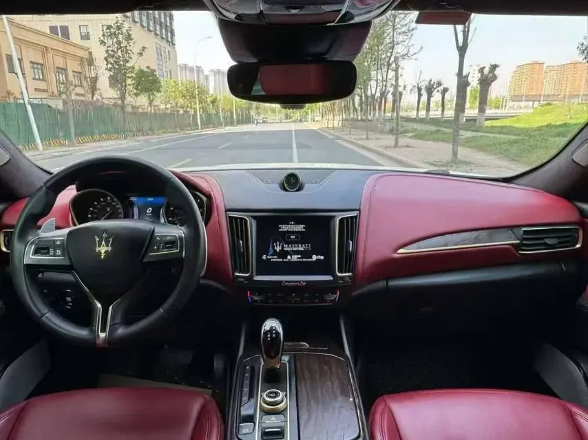 2019 Maserati Levante 3.0T 350HP V6 8AT,autocango,china used car exporter,china ev exporter,chinese used car exporter,chinese used ev exporter