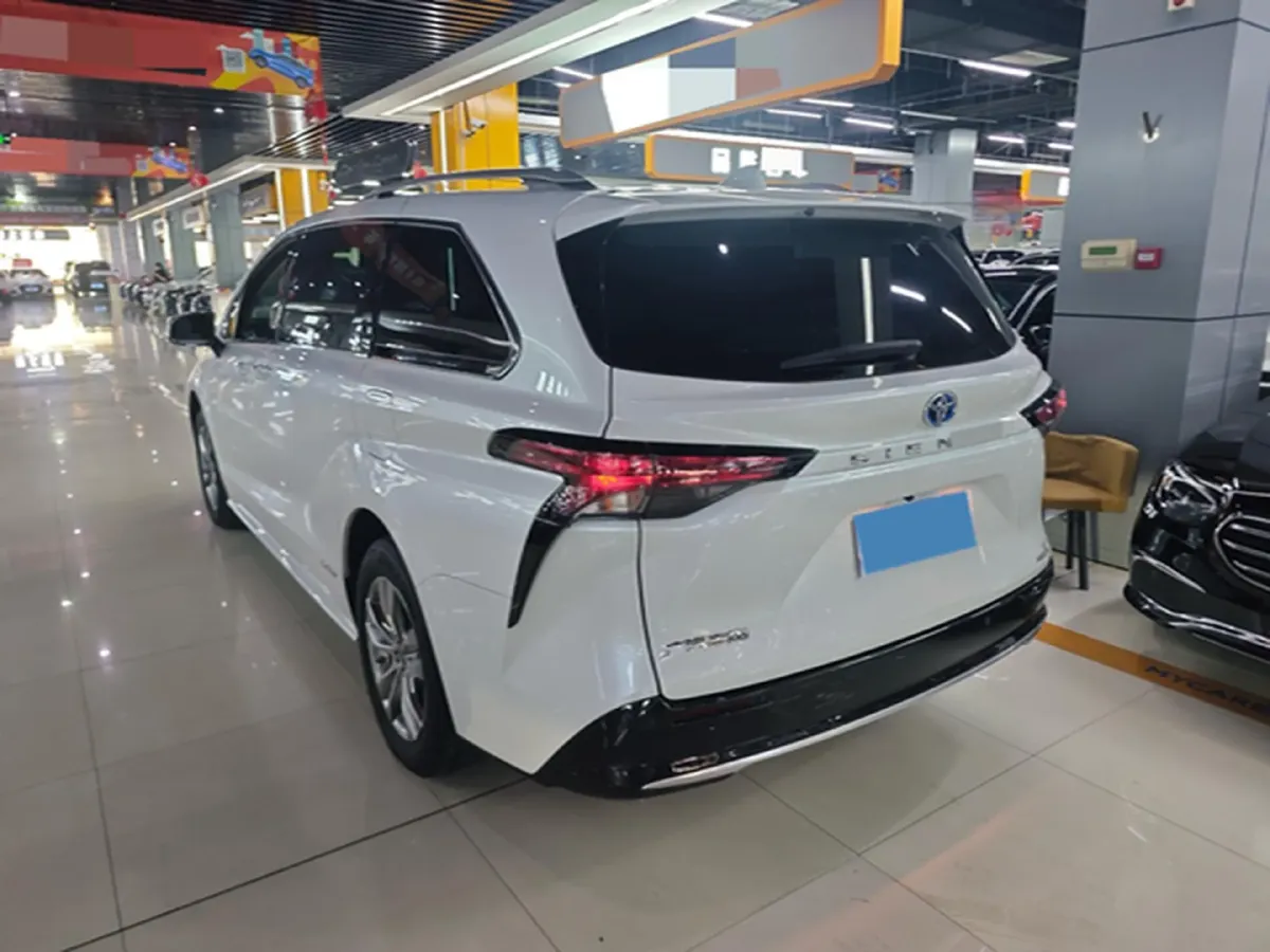 2024 Toyota Sienna 2.5L 189HP L4 E-CVT Hybrid,autocango,china used car exporter,china ev exporter,chinese used car exporter,chinese used ev exporter