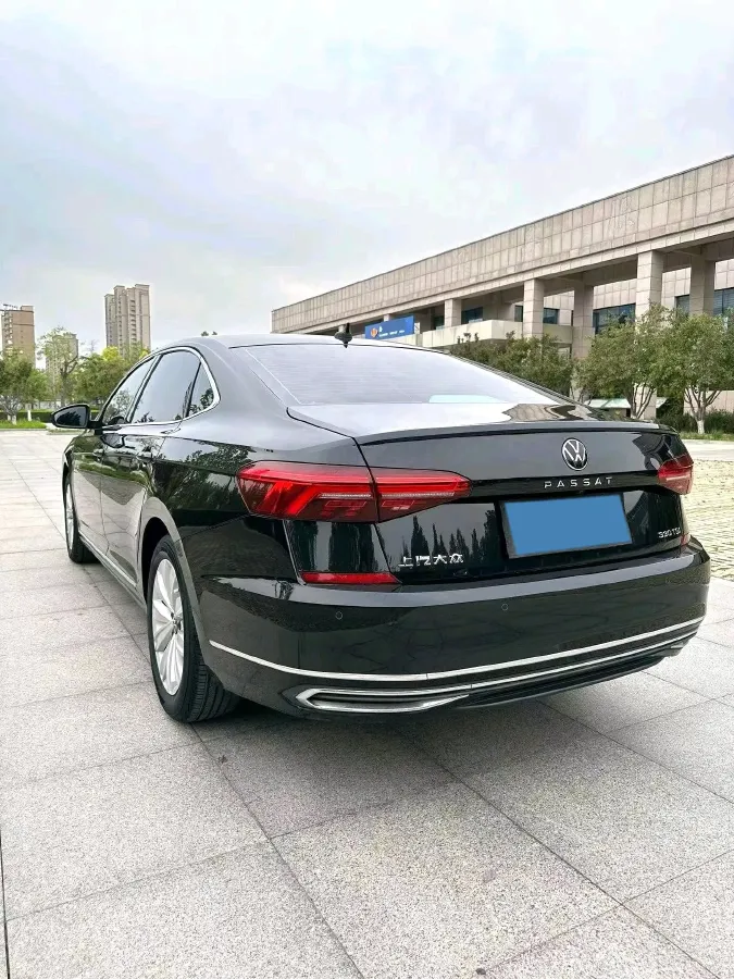 2020 Volkswagen Passat 2.0T 186HP L4 7DCT,autocango,china used car exporter,china ev exporter,chinese used car exporter,chinese used ev exporter