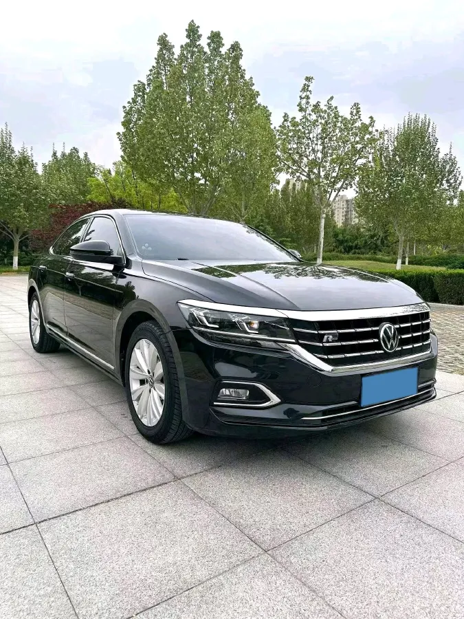 2020 Volkswagen Passat 2.0T 186HP L4 7DCT,autocango,china used car exporter,china ev exporter,chinese used car exporter,chinese used ev exporter