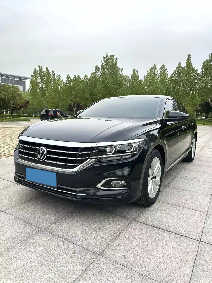 2020 Volkswagen Passat 2.0T 186HP L4 7DCT,autocango,china used car exporter,china ev exporter,chinese used car exporter,chinese used ev exporter