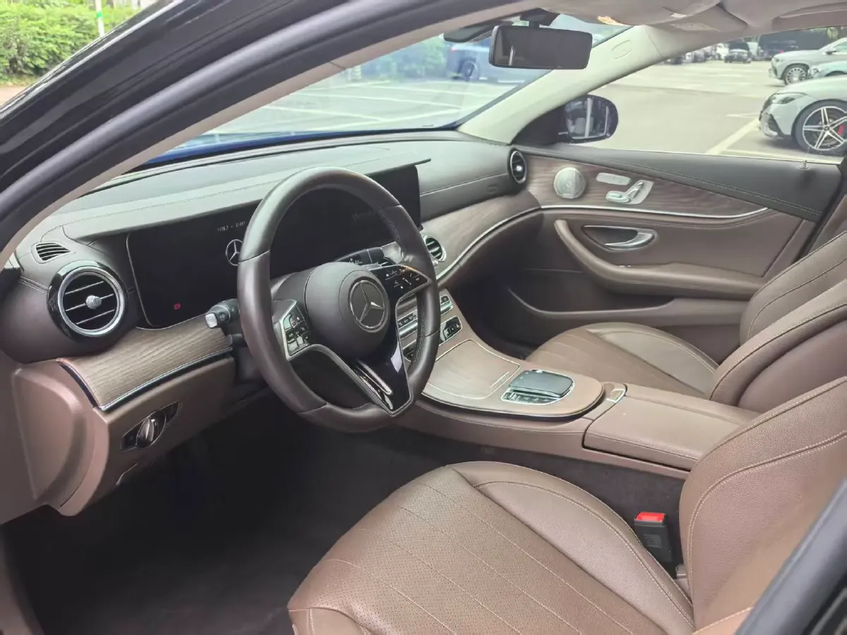 2023 Mercedes-Benz E Class 2.0T 258HP L4 9AT,autocango,china used car exporter,china ev exporter,chinese used car exporter,chinese used ev exporter