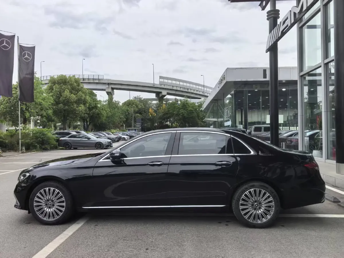 2023 Mercedes-Benz E Class 2.0T 258HP L4 9AT,autocango,china used car exporter,china ev exporter,chinese used car exporter,chinese used ev exporter