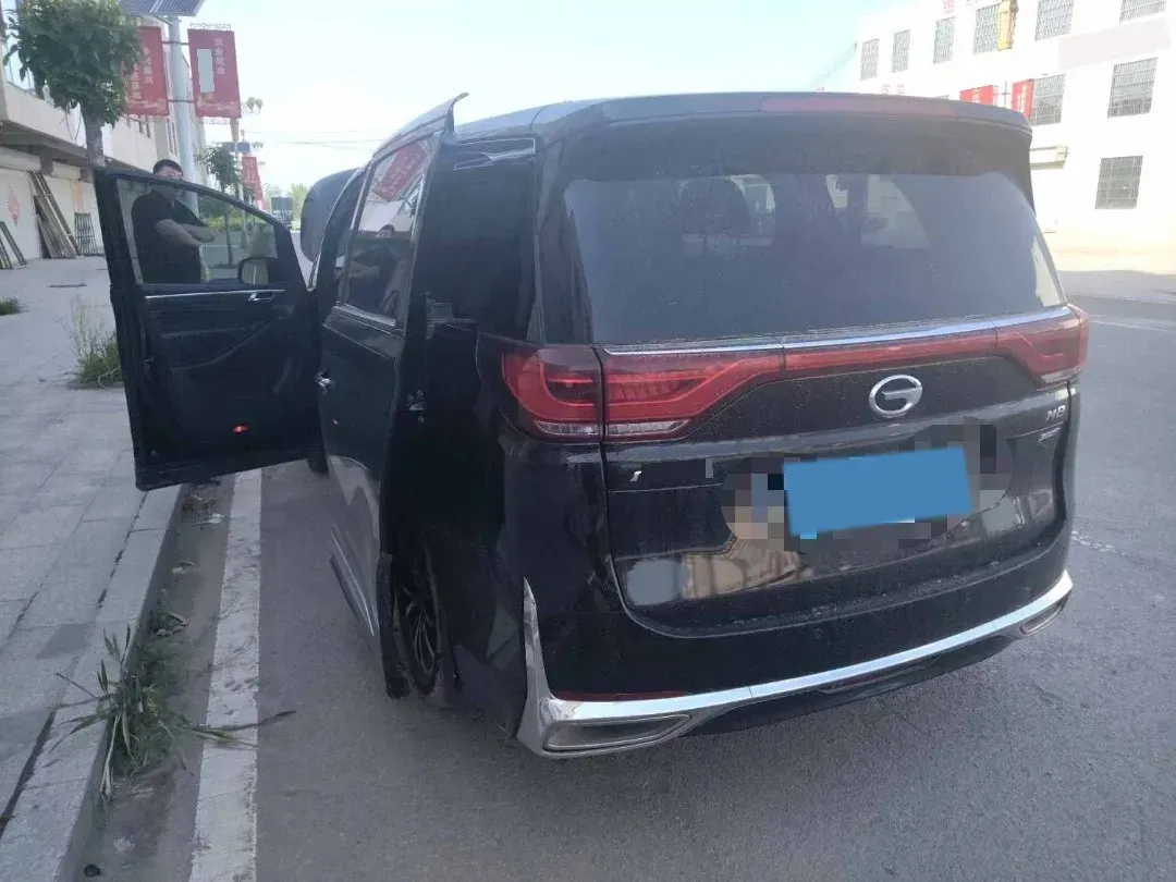 2021 GAC Trumpchi M8 2.0T 252HP L4 8AT,autocango,china used car exporter,china ev exporter,chinese used car exporter,chinese used ev exporter