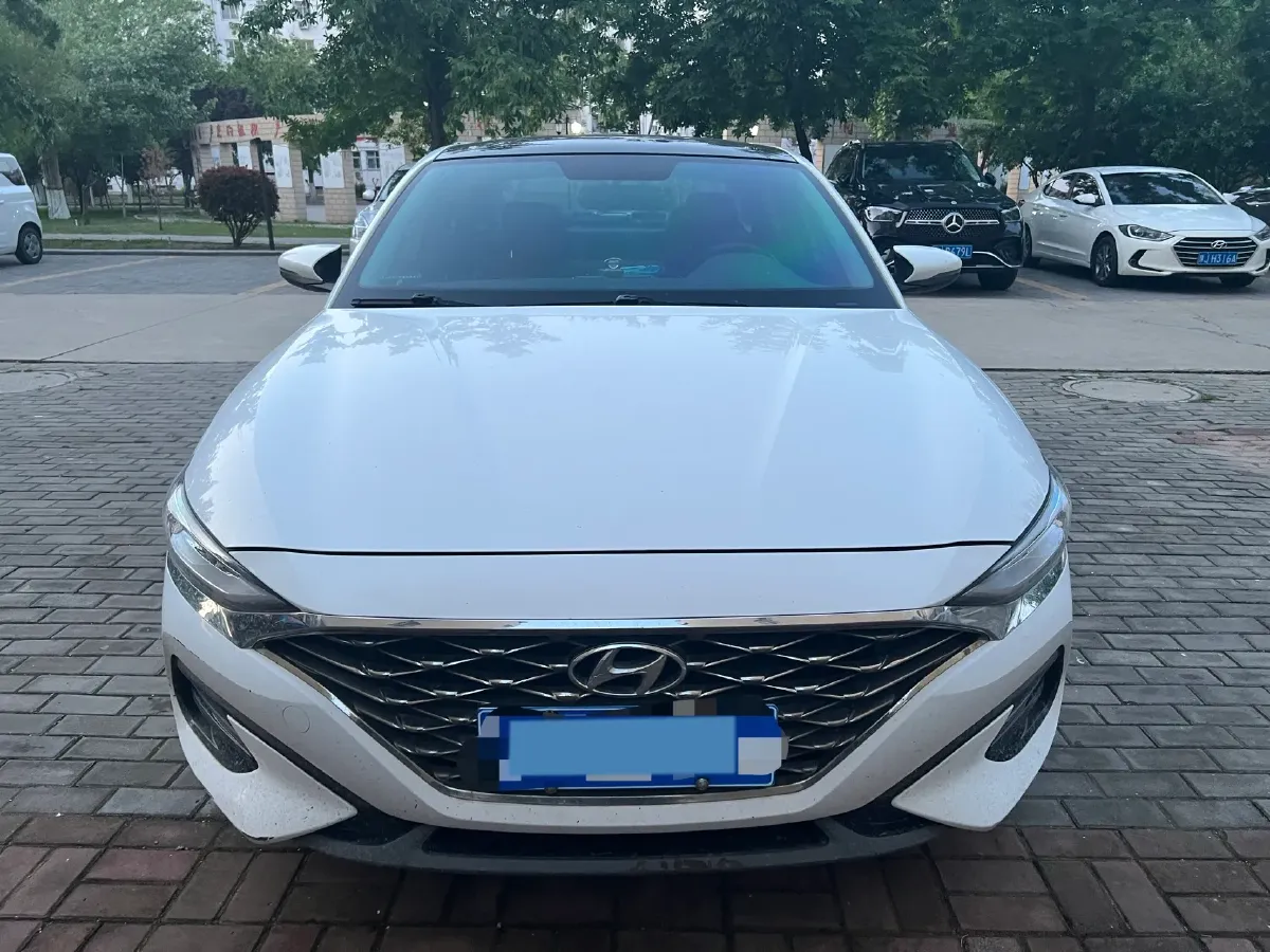 2019 Hyundai La Festa 1.6T 190HP L4 7DCT,autocango,china used car exporter,china ev exporter,chinese used car exporter,chinese used ev exporter
