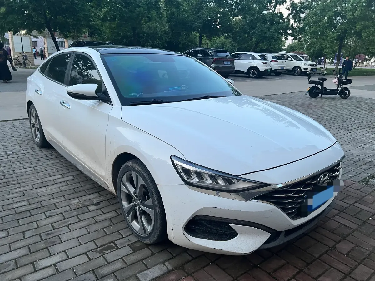 2019 Hyundai La Festa 1.6T 190HP L4 7DCT,autocango,china used car exporter,china ev exporter,chinese used car exporter,chinese used ev exporter