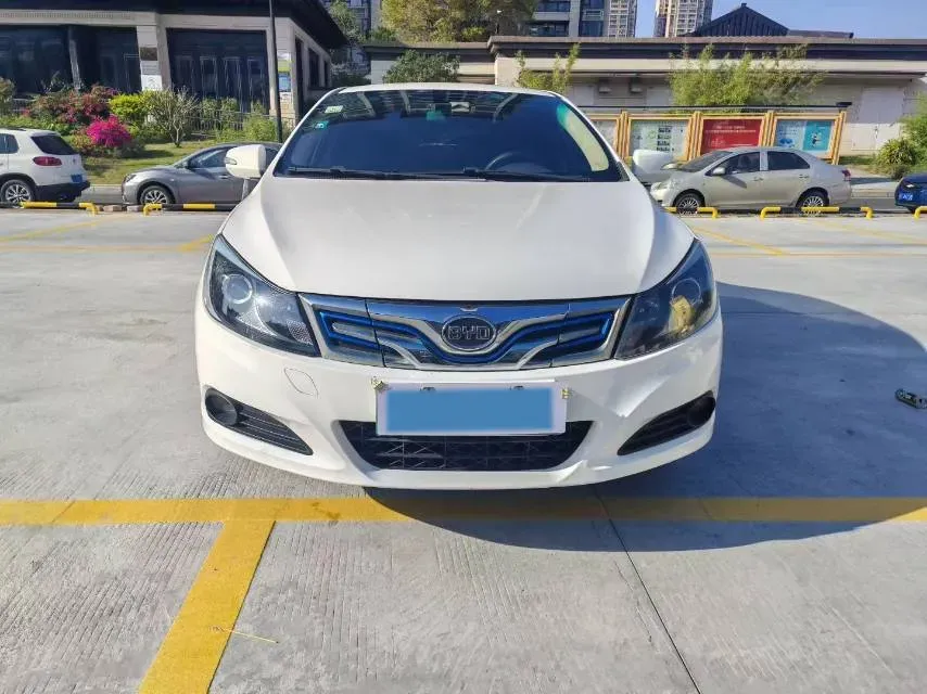 2018 BYD e5 BEV 60.48KWH,autocango,china used car exporter,china ev exporter,chinese used car exporter,chinese used ev exporter