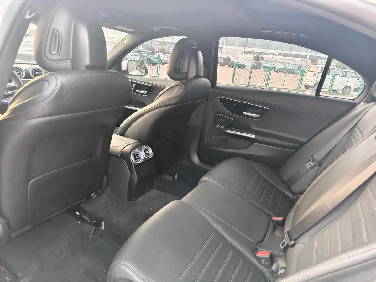 2025 Mercedes-Benz C Class 1.5T 204HP L4 9AT,autocango,china used car exporter,china ev exporter,chinese used car exporter,chinese used ev exporter
