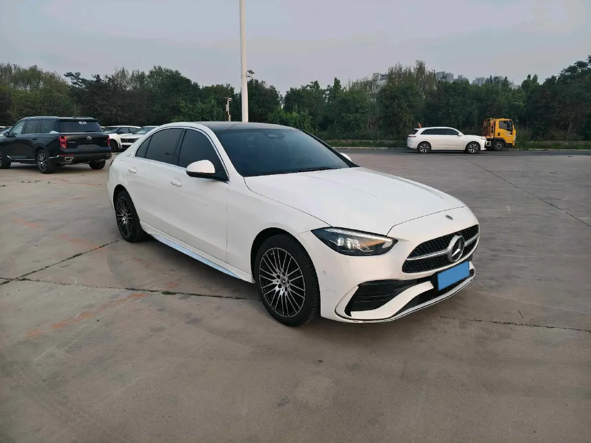 2025 Mercedes-Benz C Class 1.5T 204HP L4 9AT,autocango,china used car exporter,china ev exporter,chinese used car exporter,chinese used ev exporter