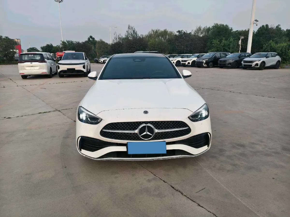 2025 Mercedes-Benz C Class 1.5T 204HP L4 9AT,autocango,china used car exporter,china ev exporter,chinese used car exporter,chinese used ev exporter