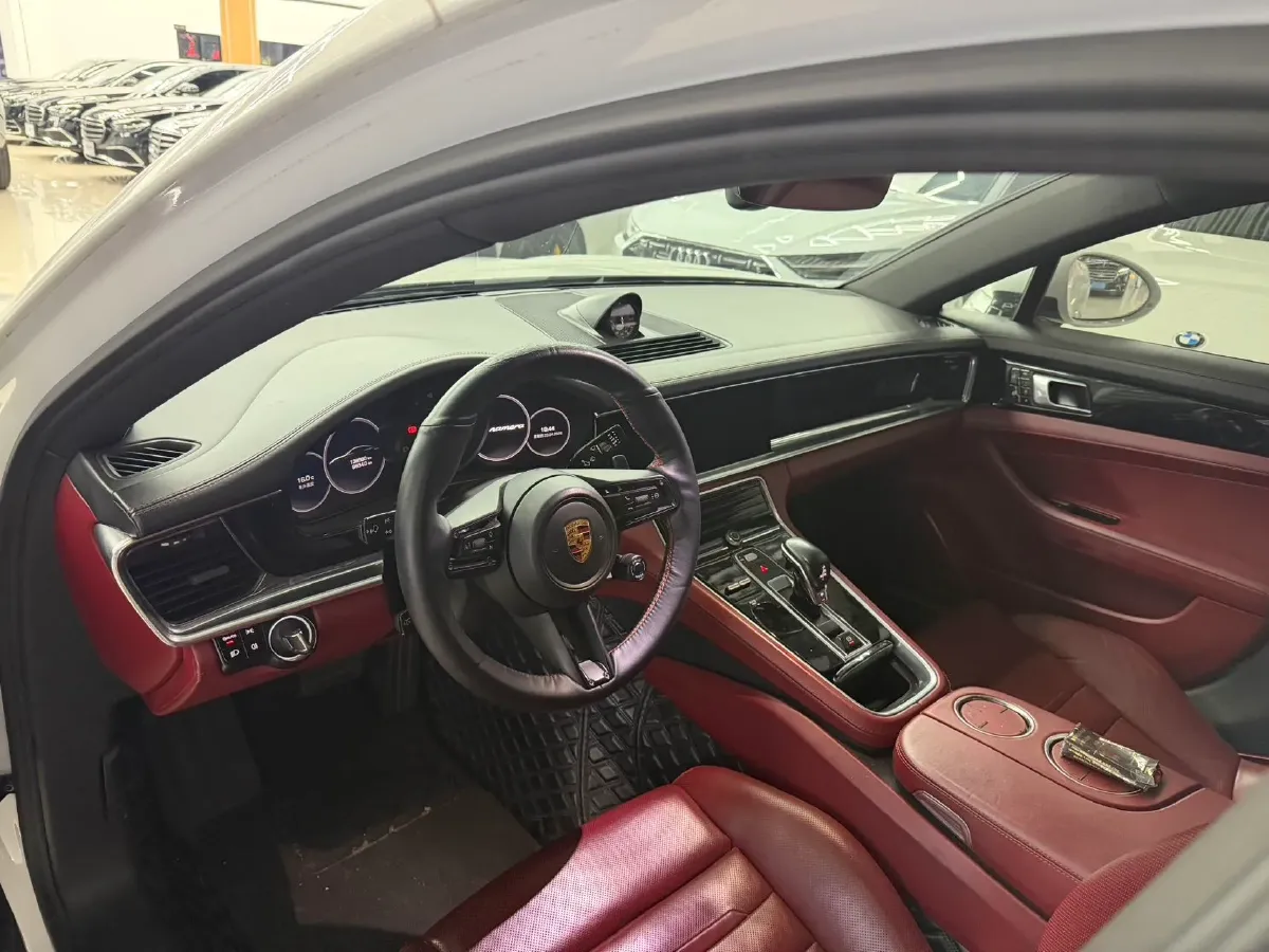 2019 Porsche Panamera 2.9T 330HP V6 8DCT,autocango,china used car exporter,china ev exporter,chinese used car exporter,chinese used ev exporter