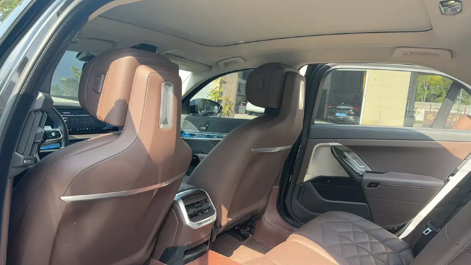 2023 BMW 7 Series 3.0T 272HP L6 8AT,autocango,china used car exporter,china ev exporter,chinese used car exporter,chinese used ev exporter