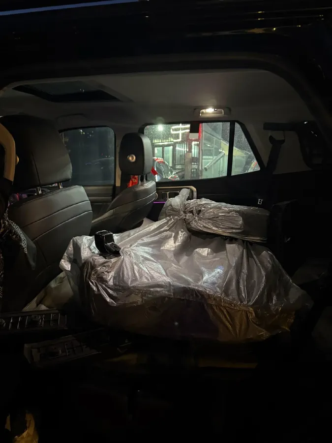 2024 Tank 400 2.0T 252HP L4 9AT PHEV 36.7/37.1KWH,autocango,china used car exporter,china ev exporter,chinese used car exporter,chinese used ev exporter