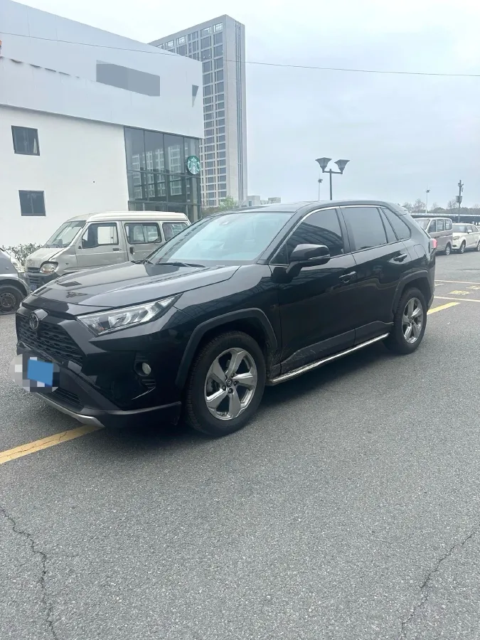 2021 Toyota RAV4 2.0L 171HP L4 CVT,autocango,china used car exporter,china ev exporter,chinese used car exporter,chinese used ev exporter