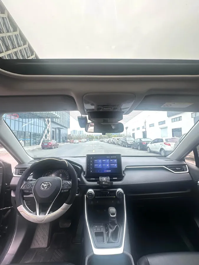 2021 Toyota RAV4 2.0L 171HP L4 CVT,autocango,china used car exporter,china ev exporter,chinese used car exporter,chinese used ev exporter