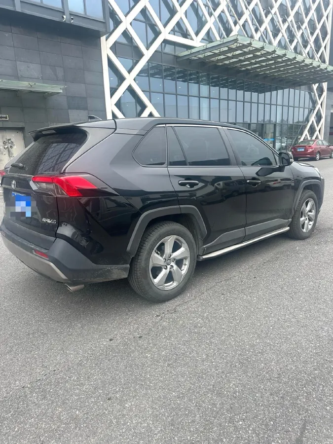 2021 Toyota RAV4 2.0L 171HP L4 CVT,autocango,china used car exporter,china ev exporter,chinese used car exporter,chinese used ev exporter