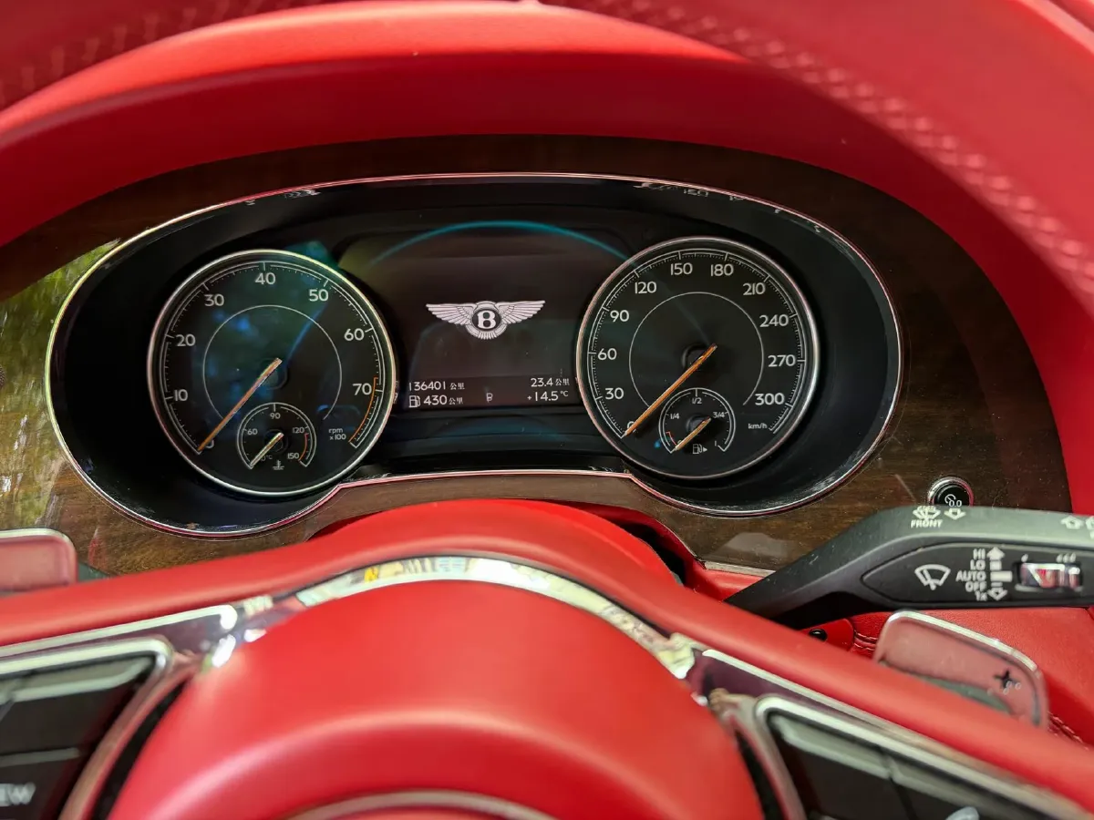 2021 Bentley Bentayga 4.0T 550HP V8 8AT,autocango,china used car exporter,china ev exporter,chinese used car exporter,chinese used ev exporter