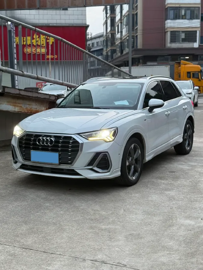 2021 Audi Q3 1.4T 150HP L4 7DCT,autocango,china used car exporter,china ev exporter,chinese used car exporter,chinese used ev exporter