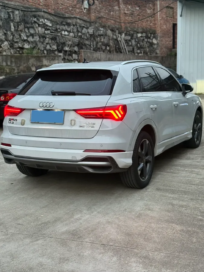 2021 Audi Q3 1.4T 150HP L4 7DCT,autocango,china used car exporter,china ev exporter,chinese used car exporter,chinese used ev exporter