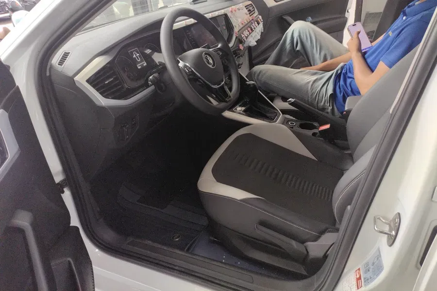 2021 Haval H6 1.5T 169HP L4 7DCT,autocango,china used car exporter,china ev exporter,chinese used car exporter,chinese used ev exporter