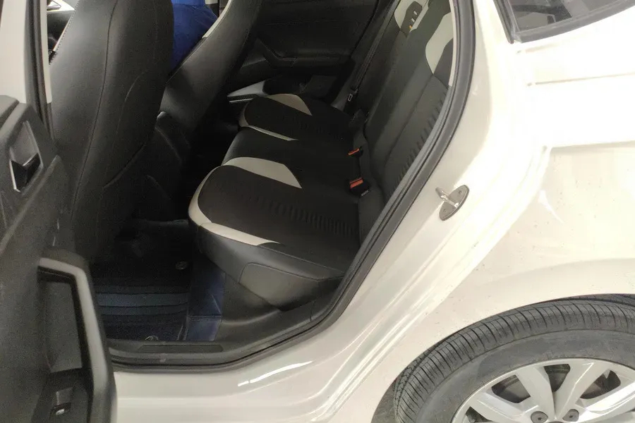 2021 Haval H6 1.5T 169HP L4 7DCT,autocango,china used car exporter,china ev exporter,chinese used car exporter,chinese used ev exporter