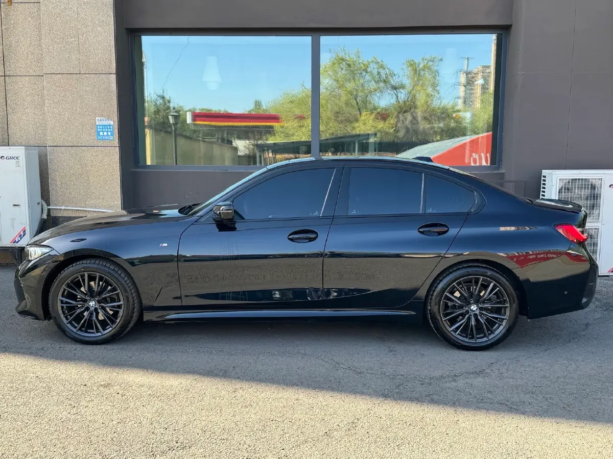 2023 BMW 3 Series 2.0T 184HP L4 8AT,autocango,china used car exporter,china ev exporter,chinese used car exporter,chinese used ev exporter