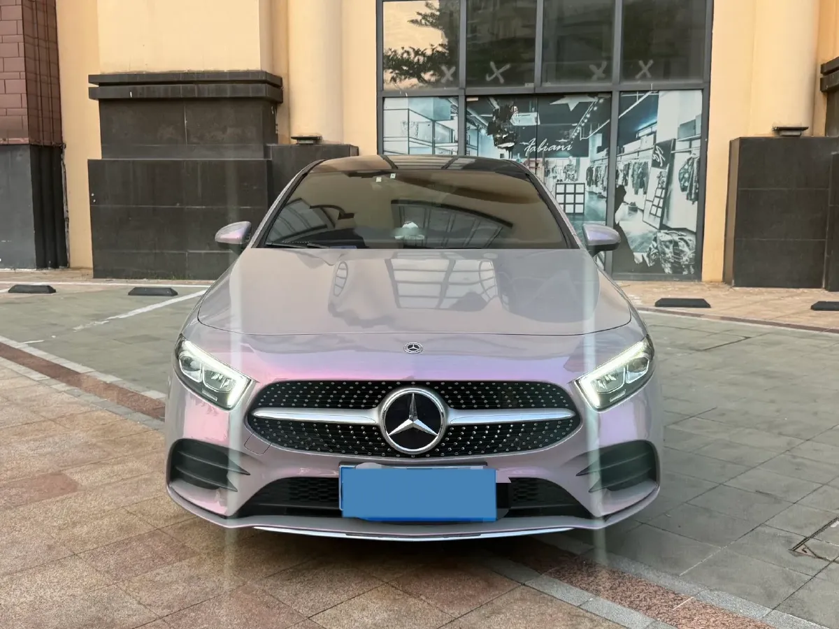 2020 Mercedes-Benz A Class 1.3T 163HP L4 7DCT,autocango,china used car exporter,china ev exporter,chinese used car exporter,chinese used ev exporter