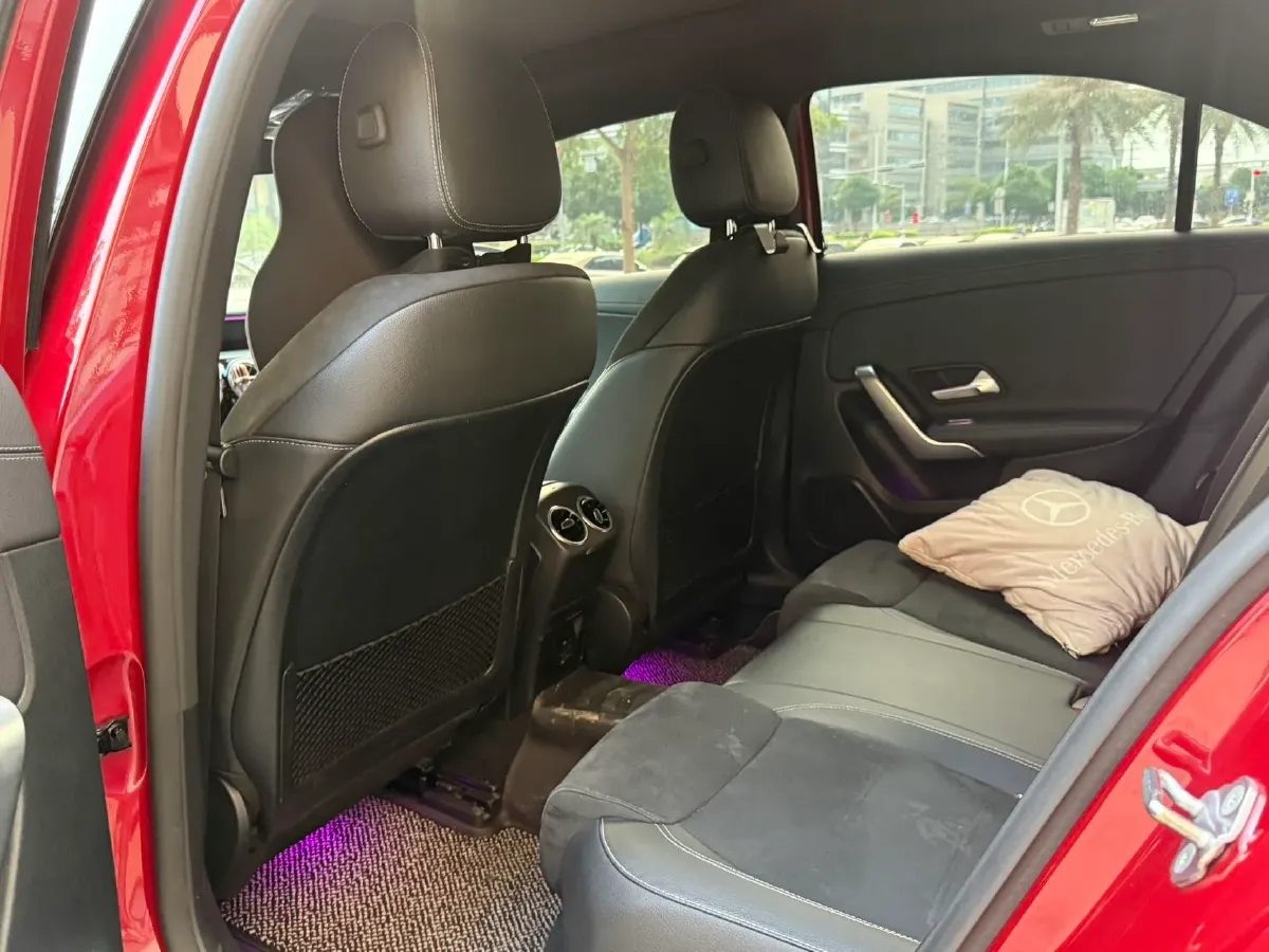 2020 Mercedes-Benz A Class 1.3T 163HP L4 7DCT,autocango,china used car exporter,china ev exporter,chinese used car exporter,chinese used ev exporter