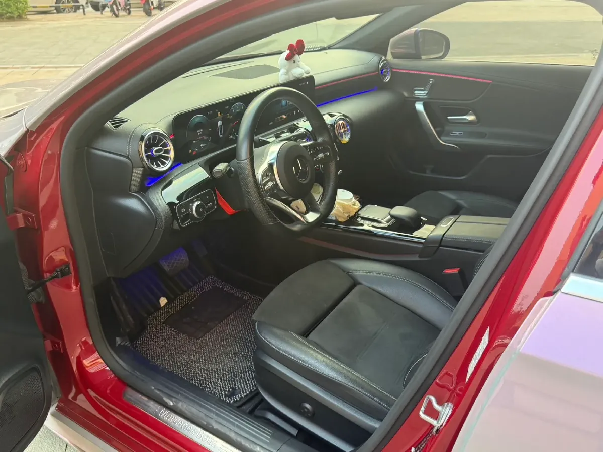 2020 Mercedes-Benz A Class 1.3T 163HP L4 7DCT,autocango,china used car exporter,china ev exporter,chinese used car exporter,chinese used ev exporter