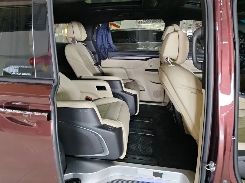 2022 Buick GL8 2.0T 237HP L4 9AT,autocango,china used car exporter,china ev exporter,chinese used car exporter,chinese used ev exporter