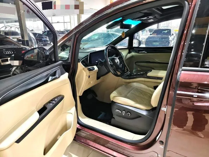 2022 Buick GL8 2.0T 237HP L4 9AT,autocango,china used car exporter,china ev exporter,chinese used car exporter,chinese used ev exporter