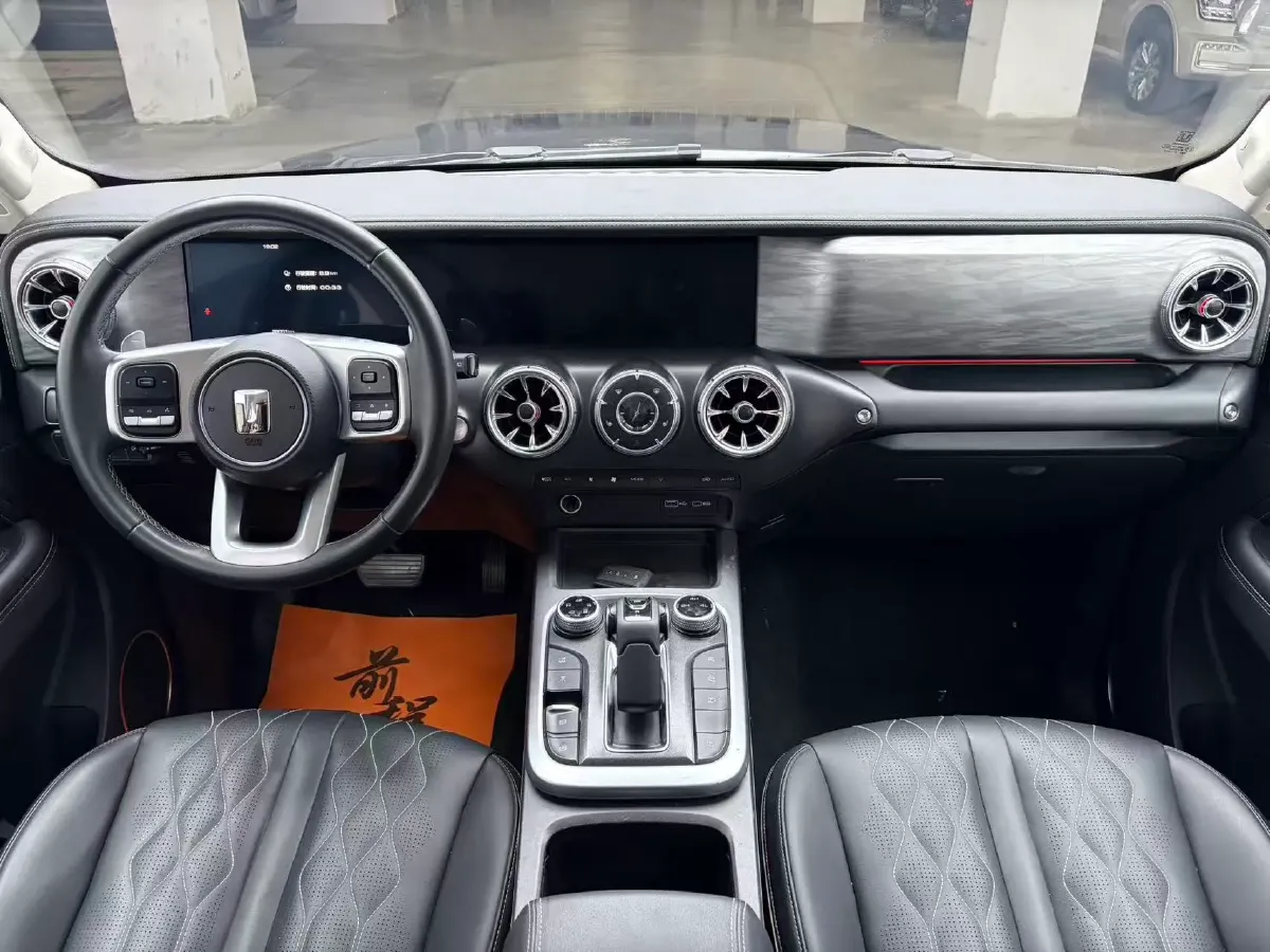 2023 Tank 300 2.0T 227HP L4 8AT,autocango,china used car exporter,china ev exporter,chinese used car exporter,chinese used ev exporter