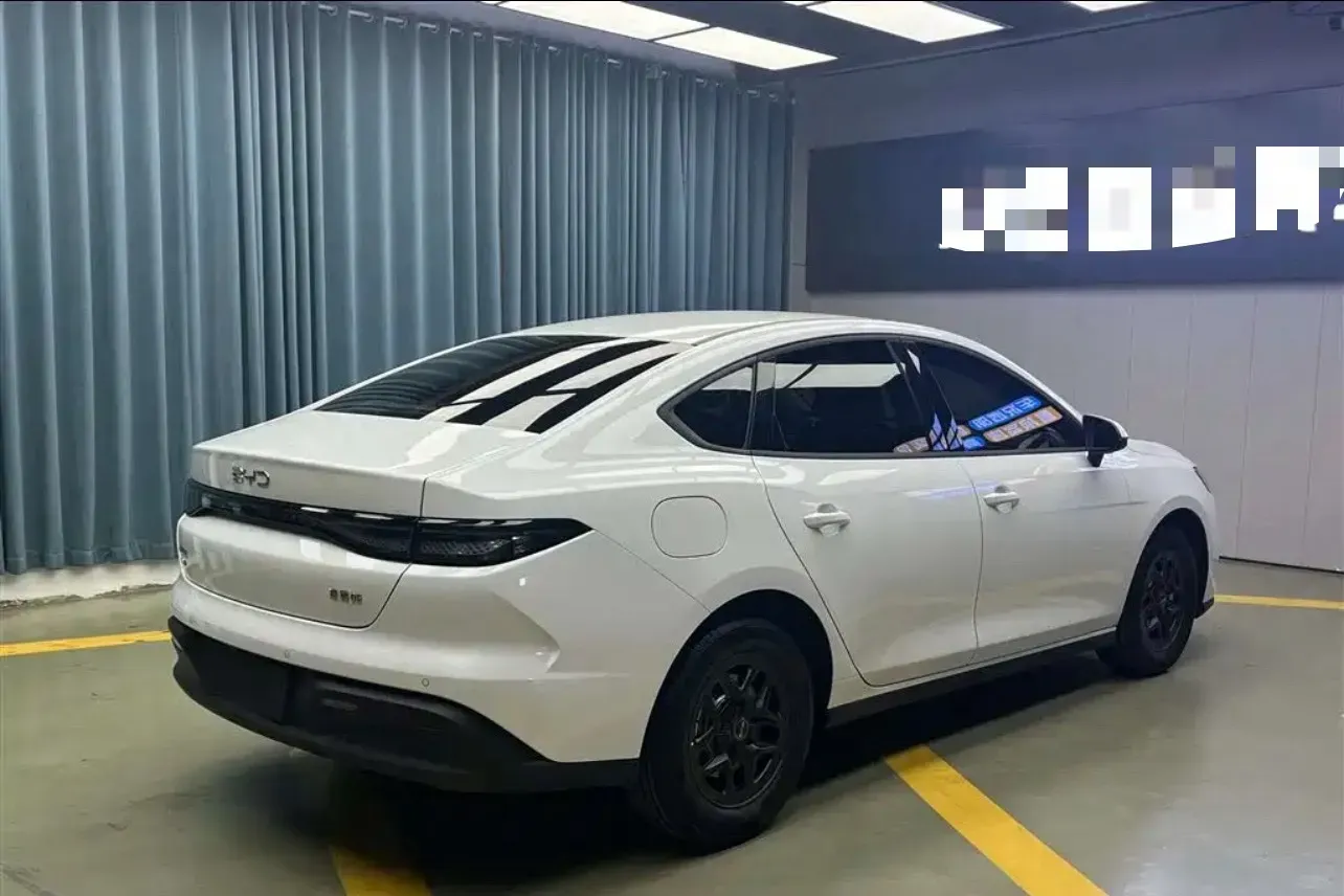 2025 BYD Seal05 DM-i 1.5L 101HP L4 E-CVT PHEV 7.68KWH,autocango,china used car exporter,china ev exporter,chinese used car exporter,chinese used ev exporter