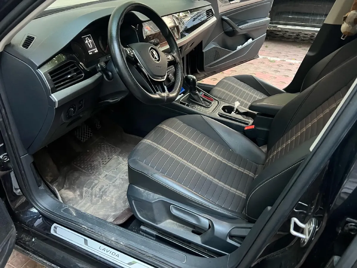 2021 Volkswagen Lavida 1.4T 150HP L4 7DCT,autocango,china used car exporter,china ev exporter,chinese used car exporter,chinese used ev exporter