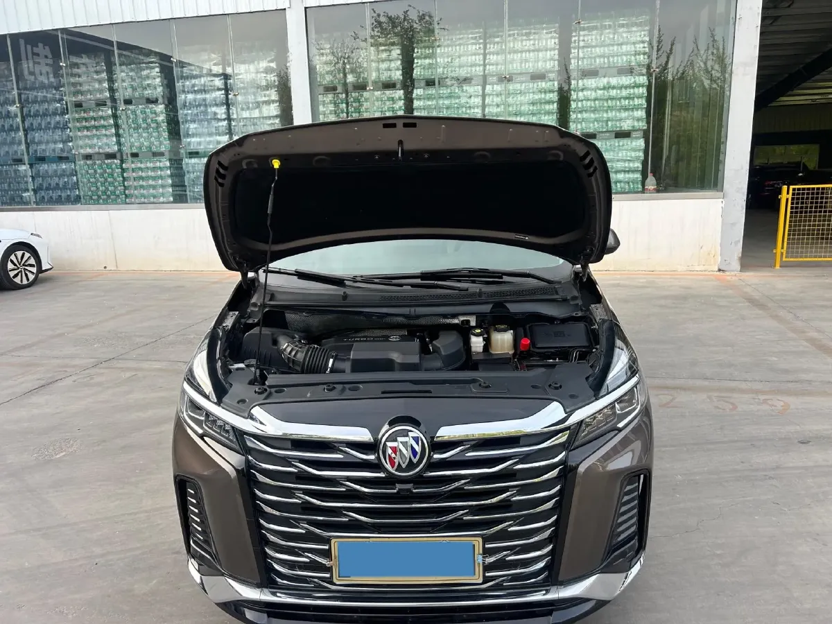 2022 Buick GL8 2.0T 237HP L4 9AT,autocango,china used car exporter,china ev exporter,chinese used car exporter,chinese used ev exporter