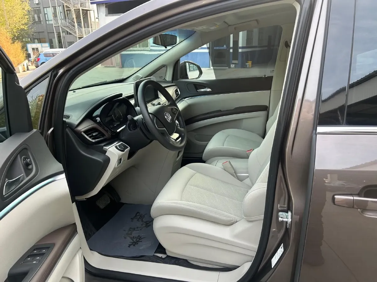 2022 Buick GL8 2.0T 237HP L4 9AT,autocango,china used car exporter,china ev exporter,chinese used car exporter,chinese used ev exporter
