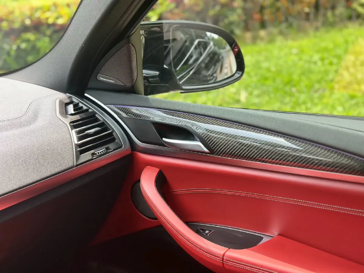 2022 BMW X4 M 3.0T 510HP L6 8AT,autocango,china used car exporter,china ev exporter,chinese used car exporter,chinese used ev exporter