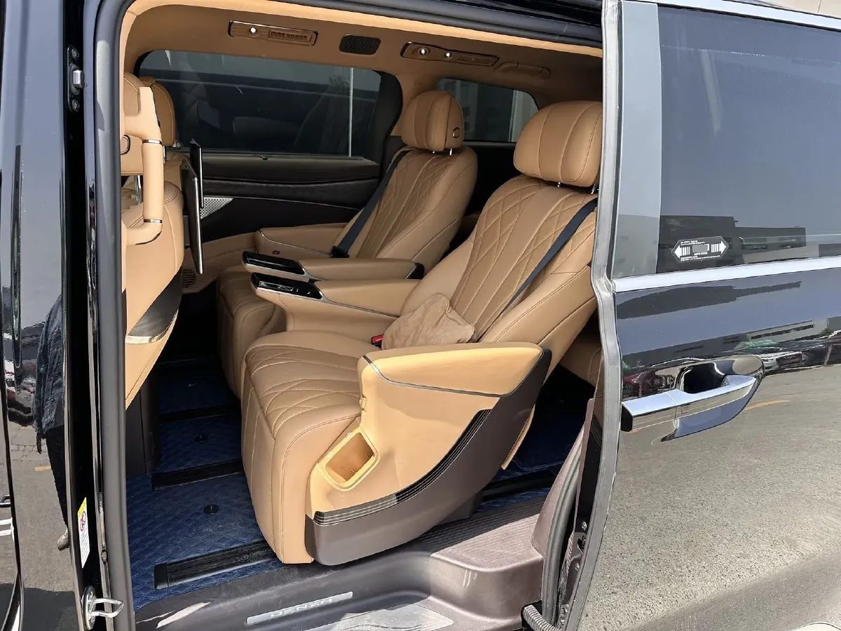 2025 Denza D9 1.5T 156HP L4 E-CVT PHEV 40KWH,autocango,china used car exporter,china ev exporter,chinese used car exporter,chinese used ev exporter