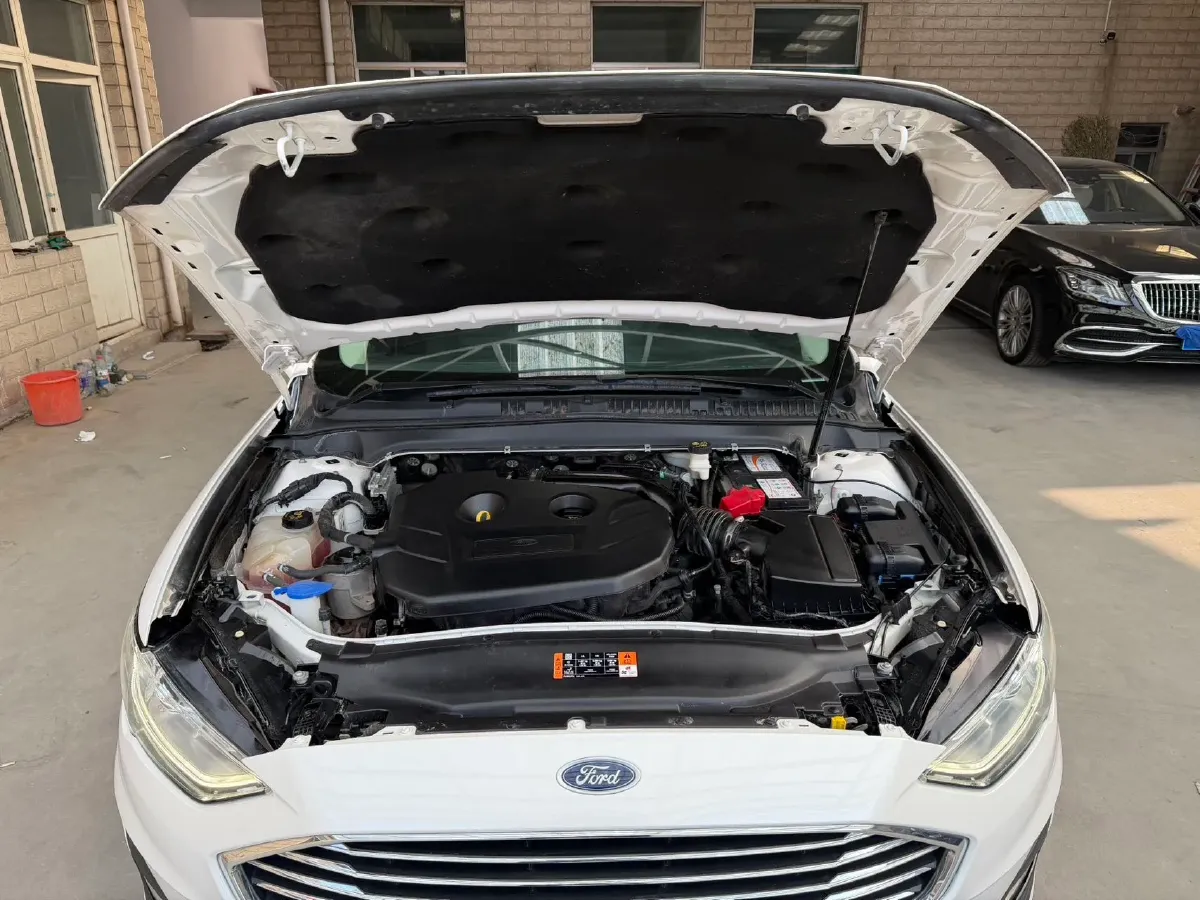 2020 Ford Mondeo 2.0T 207HP L4 6AT,autocango,china used car exporter,china ev exporter,chinese used car exporter,chinese used ev exporter