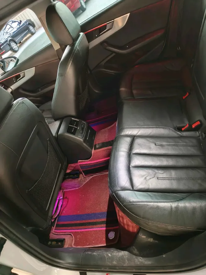 2019 Audi A4L 2.0T 190HP L4 7DCT,autocango,china used car exporter,china ev exporter,chinese used car exporter,chinese used ev exporter