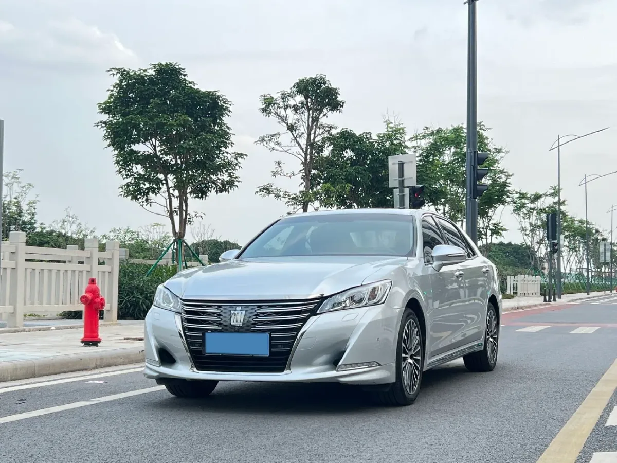 2018 Toyota Highlander 2.0T 220HP L4 6AT,autocango,china used car exporter,china ev exporter,chinese used car exporter,chinese used ev exporter