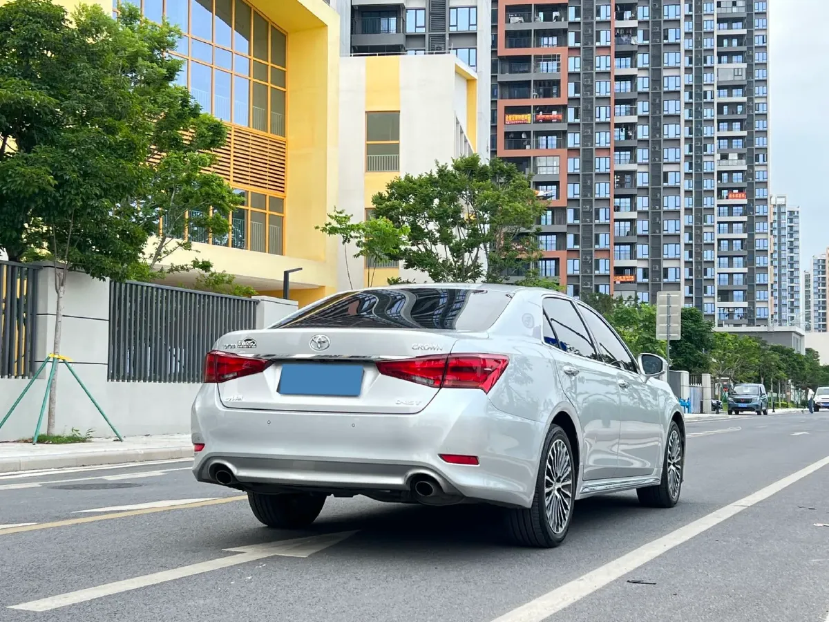 2018 Toyota Highlander 2.0T 220HP L4 6AT,autocango,china used car exporter,china ev exporter,chinese used car exporter,chinese used ev exporter