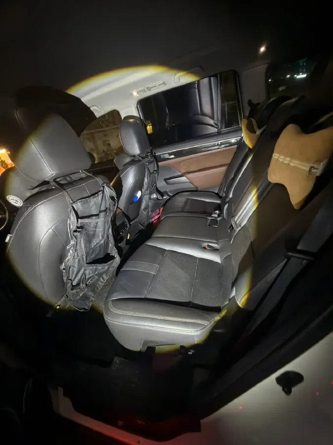 2019 GAC Trumpchi GS8 2.0T 252HP L4 6AT,autocango,china used car exporter,china ev exporter,chinese used car exporter,chinese used ev exporter